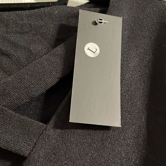 NWT Kara and Kate top. Size L - Picture 4 of 5